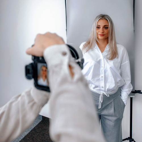 Bewerbungsfoto im Fotostudio Holzkirchen – professionelles Portrait