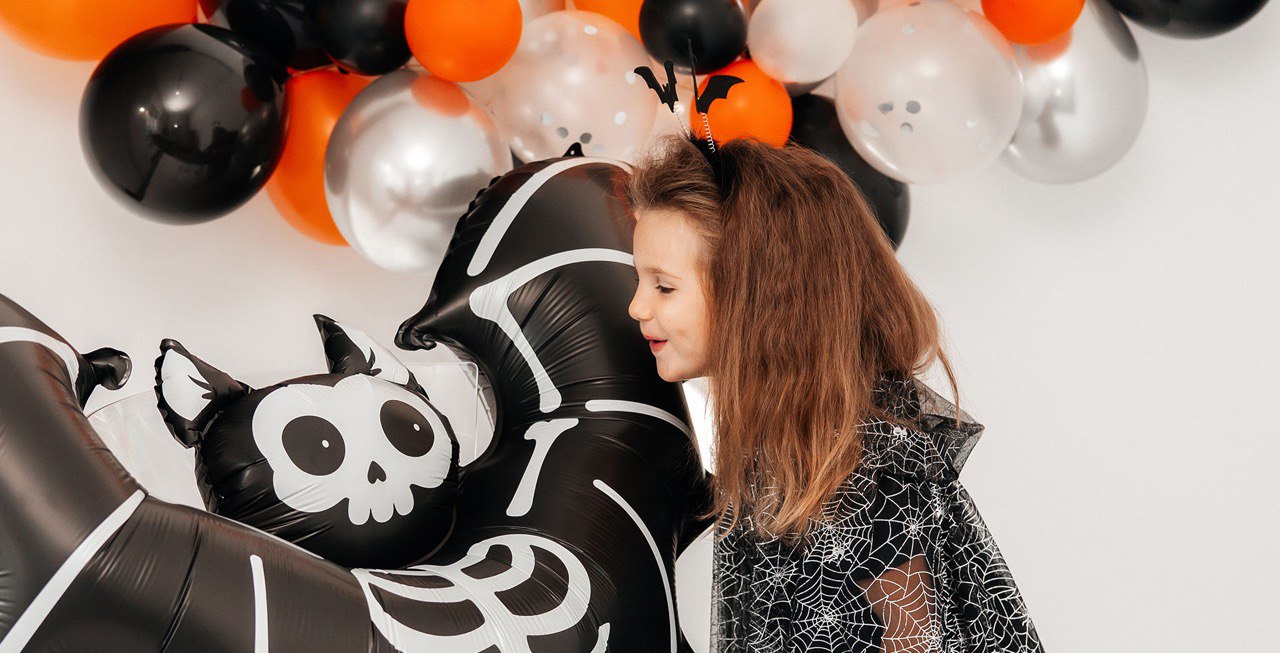 Halloween Fotostudio Holzkirchen - Gruselige Dekoration mit Kürbissen